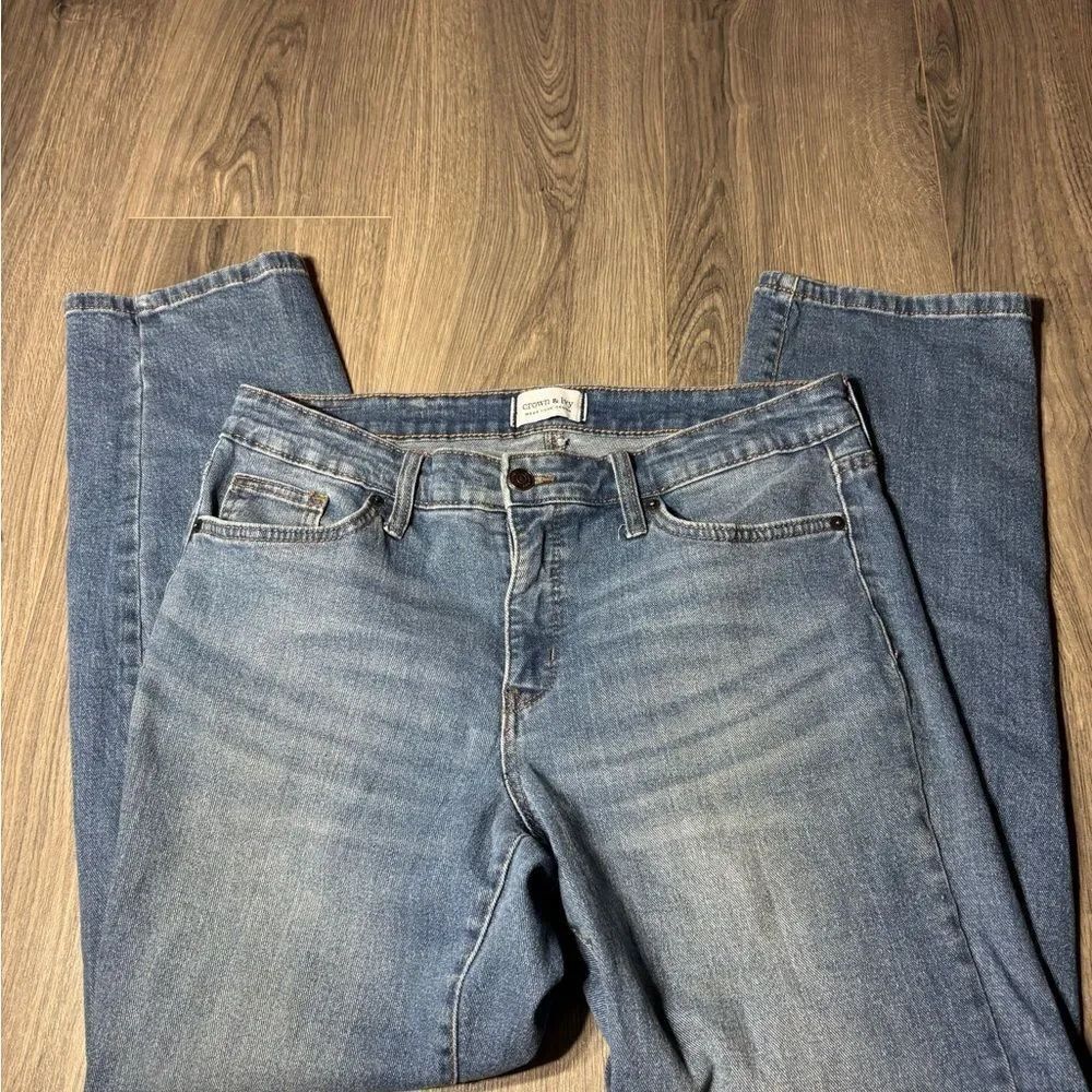 crown & ivy Light Blue Straight Leg Jeans size 10 EPC